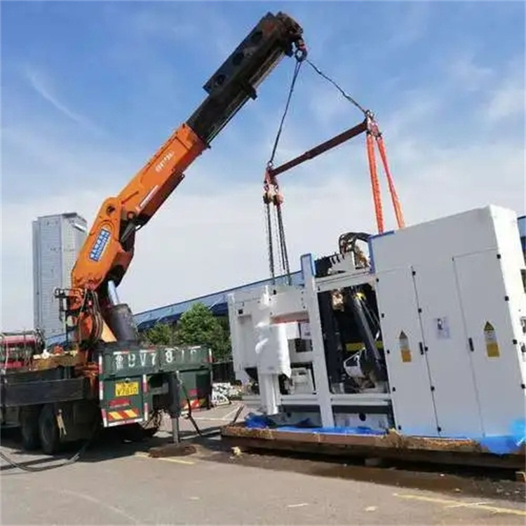 东成镇附近小吊车联系方式|8-16吨|本地及时服务